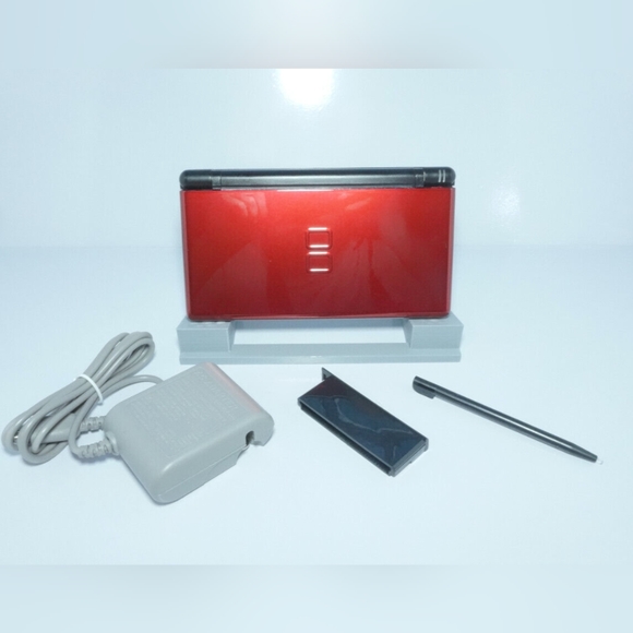 Nintendo DS Lite Crimson Red / Black Handheld Gaming System w/ Charger & Stylus - Picture 1 of 9